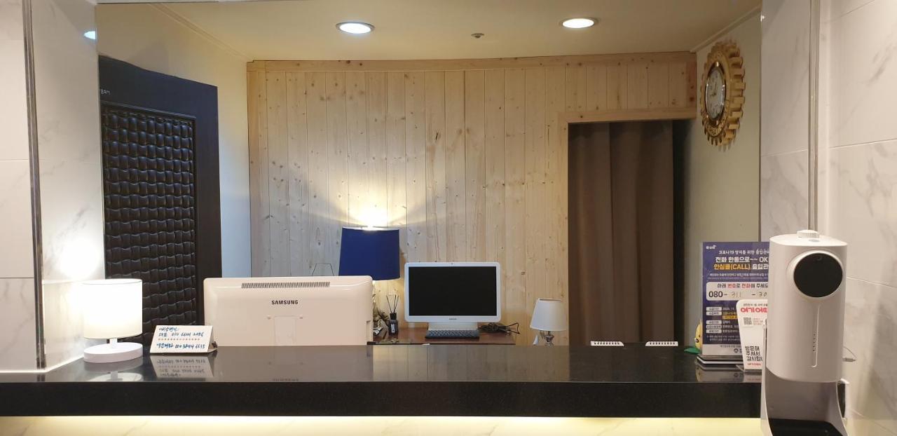Hotel K Gimhae Buitenkant foto