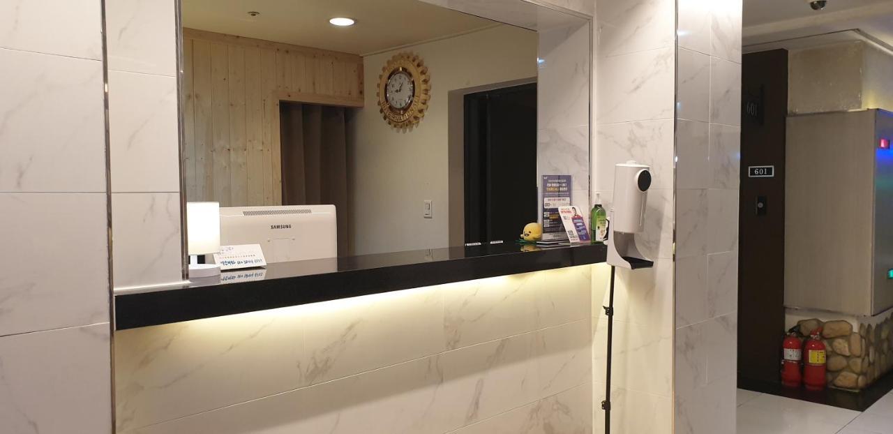 Hotel K Gimhae Buitenkant foto