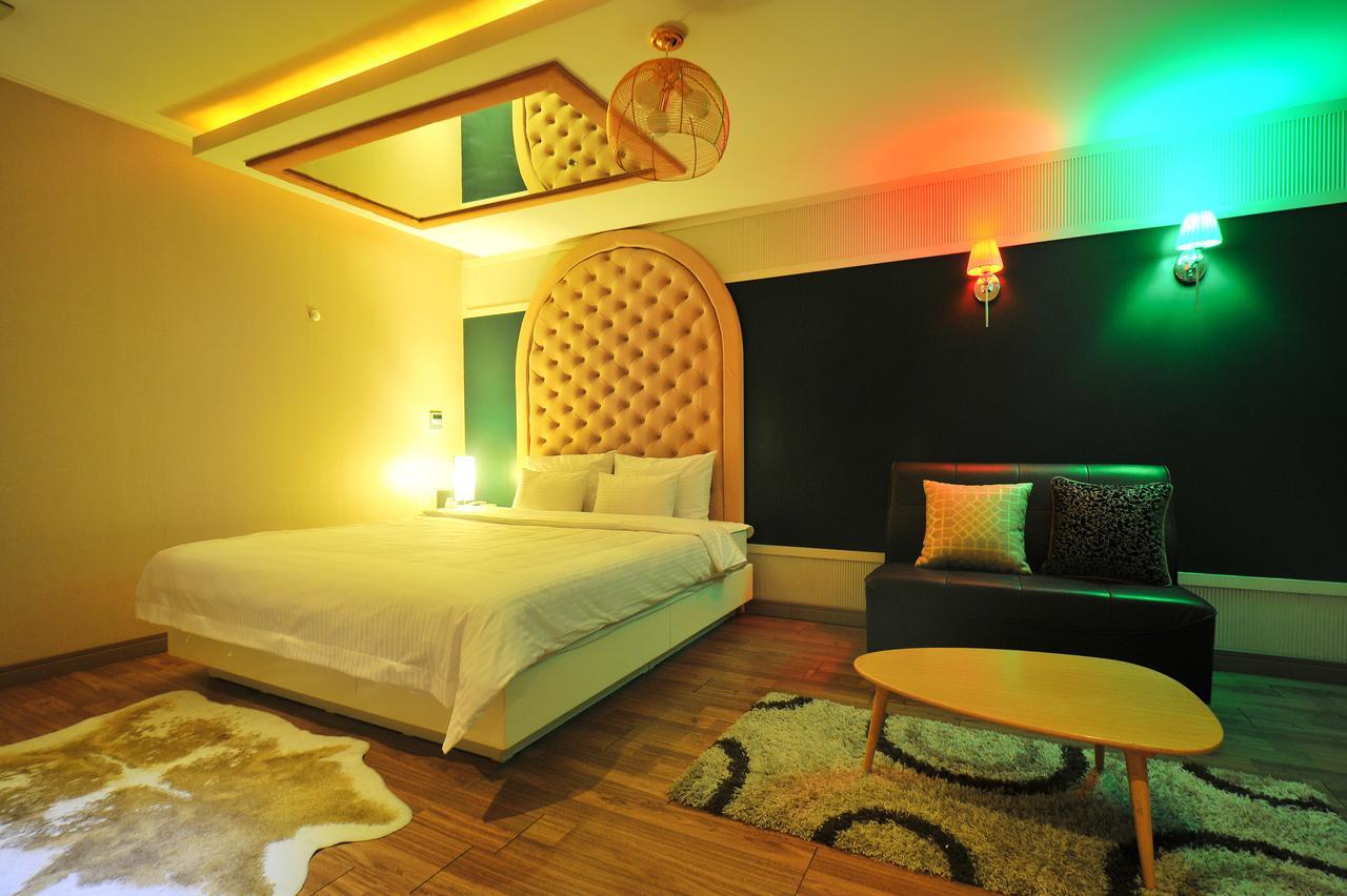 Hotel K Gimhae Buitenkant foto