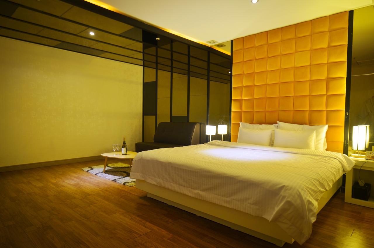 Hotel K Gimhae Buitenkant foto