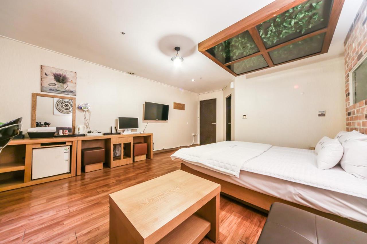 Hotel K Gimhae Buitenkant foto