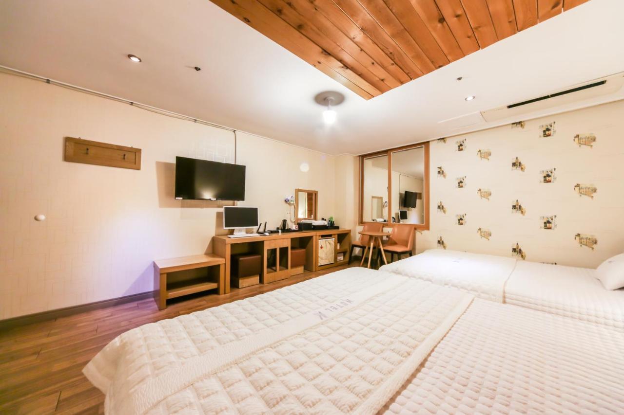 Hotel K Gimhae Buitenkant foto