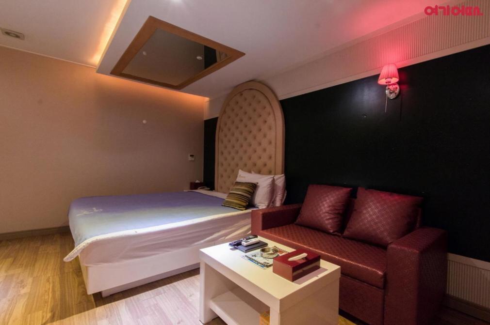 Hotel K Gimhae Buitenkant foto