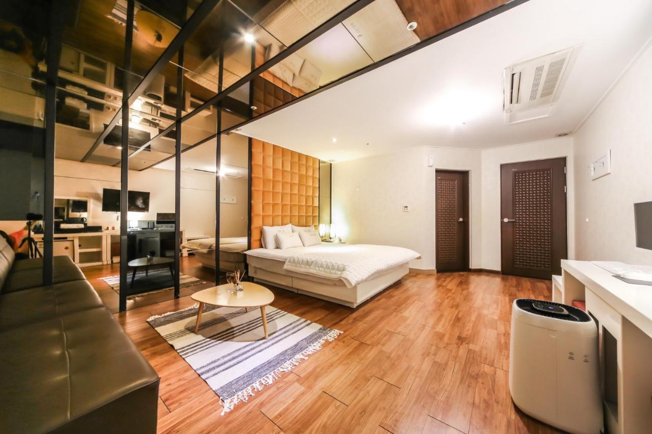 Hotel K Gimhae Buitenkant foto