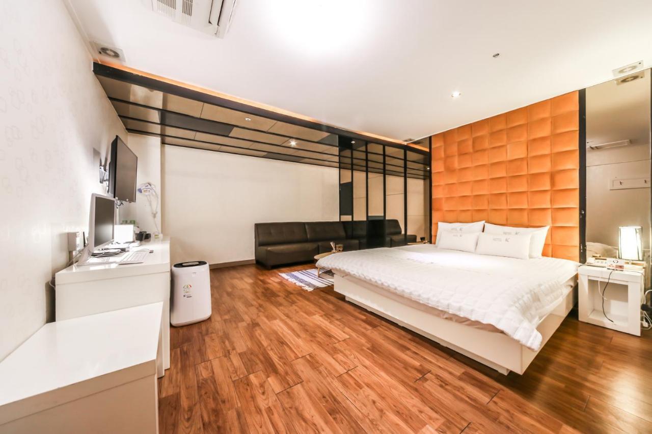 Hotel K Gimhae Buitenkant foto